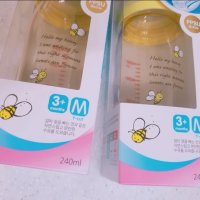 review of DFANO 더블하트 모유실감 디자인 젖병 240ml (M 젖꼭지 1개포함)  C8더블하트젖병 꿀벌240ml(M젖꼭지1개포함)