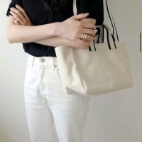 review of 언폴드 logo bag - ivory