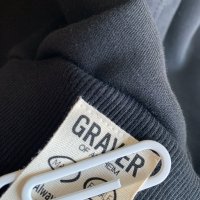 review of 그레이버 GRAVER UNISEX 도트보드 자수 반팔티