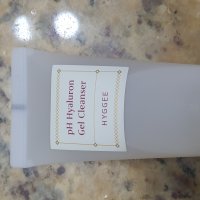 review of 휘게 약산성 히알루론 젤 클렌저 400ml