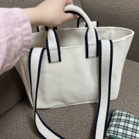 review of [언폴드] Glossy shoulder bag (black) 81