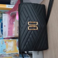 review of [닥스핸드백] [D-BUCKLE] 블랙 D-버클장식 소가죽 미니크로스백 DCWA3F880