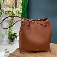 review of 르아보네 Tautou bag_cream