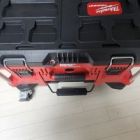 review of Milwaukee Electric Tool 48-22-8425 Pack out, Large Tool Box, Red