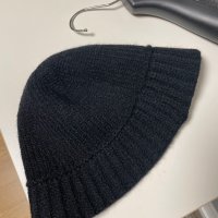 review of ELLIOTI Wool Knit Bucket Hat