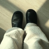 review of 지비에이치 GBH X GRANNYJEJE LEATHER SLIPPER 2 SIZES 가죽실내화 룸슈즈