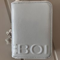 review of 홈보이스포츠클럽 VTG card holder - Sora