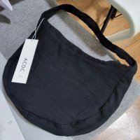 review of 203688 SOMETHINGGOOD HALFMOON BAG 33