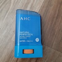 review of AHC 내추럴 퍼펙션 더블 쉴드 선 스틱 22g SPF50+ 썬 크림