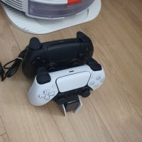 review of NexiGo PS5 액세서리 필수 AC 어댑터가 된 Playstation 5 컨트롤러 충전기 헤드셋 홀더 4포트 USB 허브 DualSense 컨트롤러용 충전식 배터리 팩