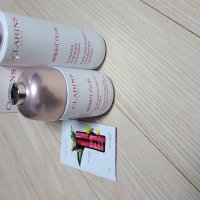 review of 클라랑스 토닉 로션 수딩 케어 에멀젼 CLARINS 100ml