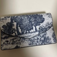 review of [Wine] Lucky Card Wallet