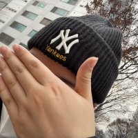 review of Era York Yankees MLB 비니 모자 성인 One Size 블랙 화이트 Knit Cap