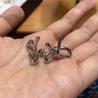 review of HEI Hei 태연 안소희 노정의 몬스타엑스 셔누 donut ring earring