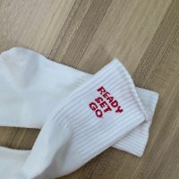 review of [도넛바이닐샵] donutvinylshop crew socks - ivory