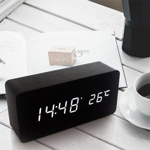 화이트 LED 탁상 시계 알람 우드시계 무소음 고급형