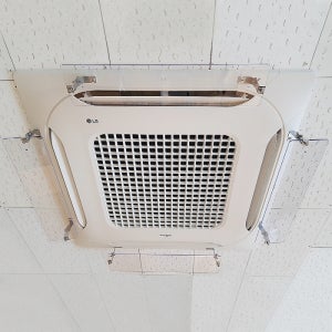 에어컨바람막이 천장형 4way 3mm염가형 1세트(4개)