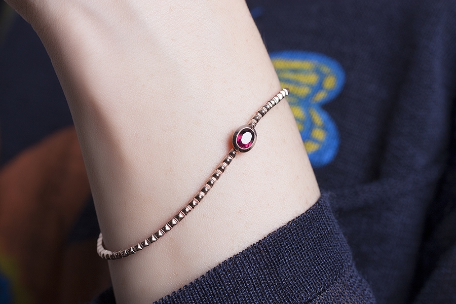 <b><p>G.이어링스 14k 18k mini Garnet Rg Januy Birthsto</p></b><b><p>G. 14k 18k ミニ ガーネットリング 1月の誕生石 シンプルな ルフレンドの贈り物</p></b><br /><br /><p align='center'>