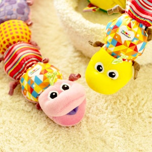 라마즈 워셔블 뮤지컬 자극 애벌레 인형 2종 택1 노랑 핑크 국민 장난감