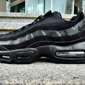 맥스95 트리플블랙,올블랙,올검,나이키 에어맥스95 트리플 블랙,Nike Air Max 95 Triple Black,609048-092