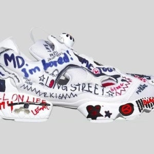 베트멍x펌프 퓨리,낙서퓨리,Reebok Insta pump Fury x Vetements,BS7031