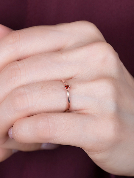 <b><p>G.이어링스 14k 18k mini Garnet Rg Januy Birthsto</p></b><b><p>G. 14k 18k ミニ ガーネットリング 1月の誕生石 シンプルな ルフレンドの贈り物</p></b><br /><br /><p align='center'>