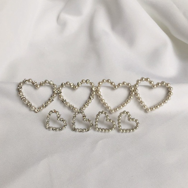 <b><p>Ear possible ily Sver fing Pel Sticky Ofce</p></b><b><p>グィチ 可能 デイリー ウンチム 真珠 ぴったりつく イヤリング 会社員 シンプル</p></b><br /><br /><p align='center'>