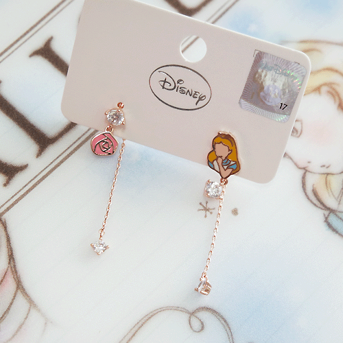 <b><p>Dney Genui ★ Heart Piglet Simulung Twties</p></b><b><p>ディズニー本物★ ハートピグレト 芯クンルク 20代の女性 ラブリーアイテム すっきりとしたピアス</p></b><br /><br /><p align='center'>