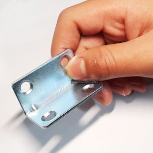 꺽쇠 4826 두께 2.2mm 굳건한 최상의 국산 꺽쇠 브라켓 코너철