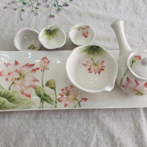 연꽃다기세트, 로즈핸즈