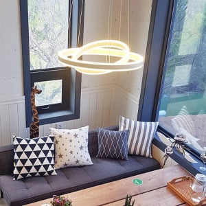 와우조명 led 양면도넛 2단 3단 블랙,화이트 펜던트 펜던트등 식탁등 포인트조명 인테리어등 조명 벽등