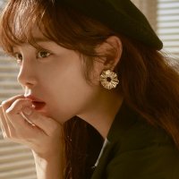 [클리어런스] MZUU Joli Large Flare Earrings