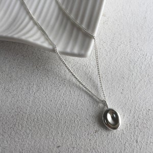 콩알 목걸이, MORU(모루)