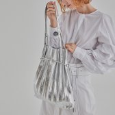 조셉앤스테이시 lucky pleats shopper cracked