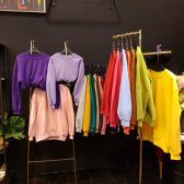 팬톤 컬러 루즈핏 여자 기모 무지 맨투맨 티셔츠