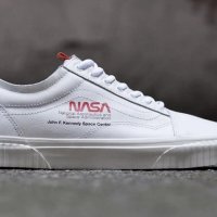 반스 나사 X 올드스쿨 NASA x Old Skool VN0A38G1UP9