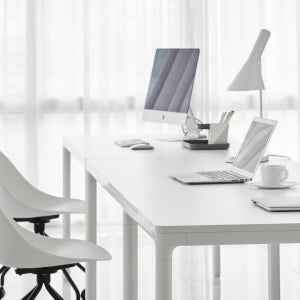 두닷 콰트로 에어 컴퓨터 책상 1200x600