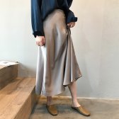 네모 새틴 A라인 내츄럴 실키 샤이닝 플레어 롱스커트