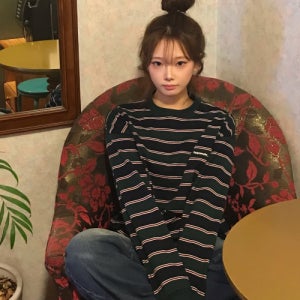 [꼼파뇨] 스트라이프 와펜 로고 롱슬리브 네이비그린 SP020119