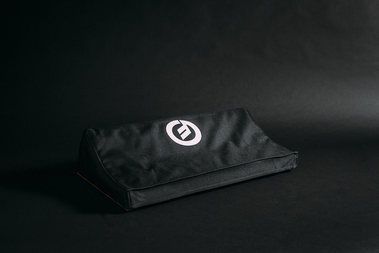 Moog Subsequent 37 Synthesizer (무그 서브시퀀트 37 신디사이저)