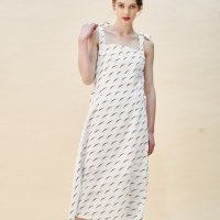 [룬케이브]Lunecave Print Satin Overroll Dress