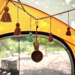 감성 캠핑 데이지 체인, 민트키키 잡화점