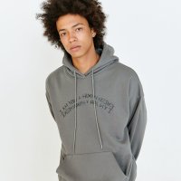 아임낫어휴먼비잉 ARCH BASIC LOGO HOODIE - CHARCOAL