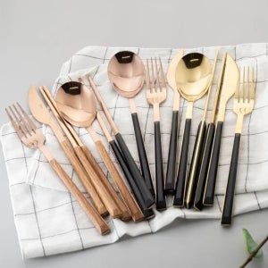 르리에 우드 커트러리 4P 세트 (3type)