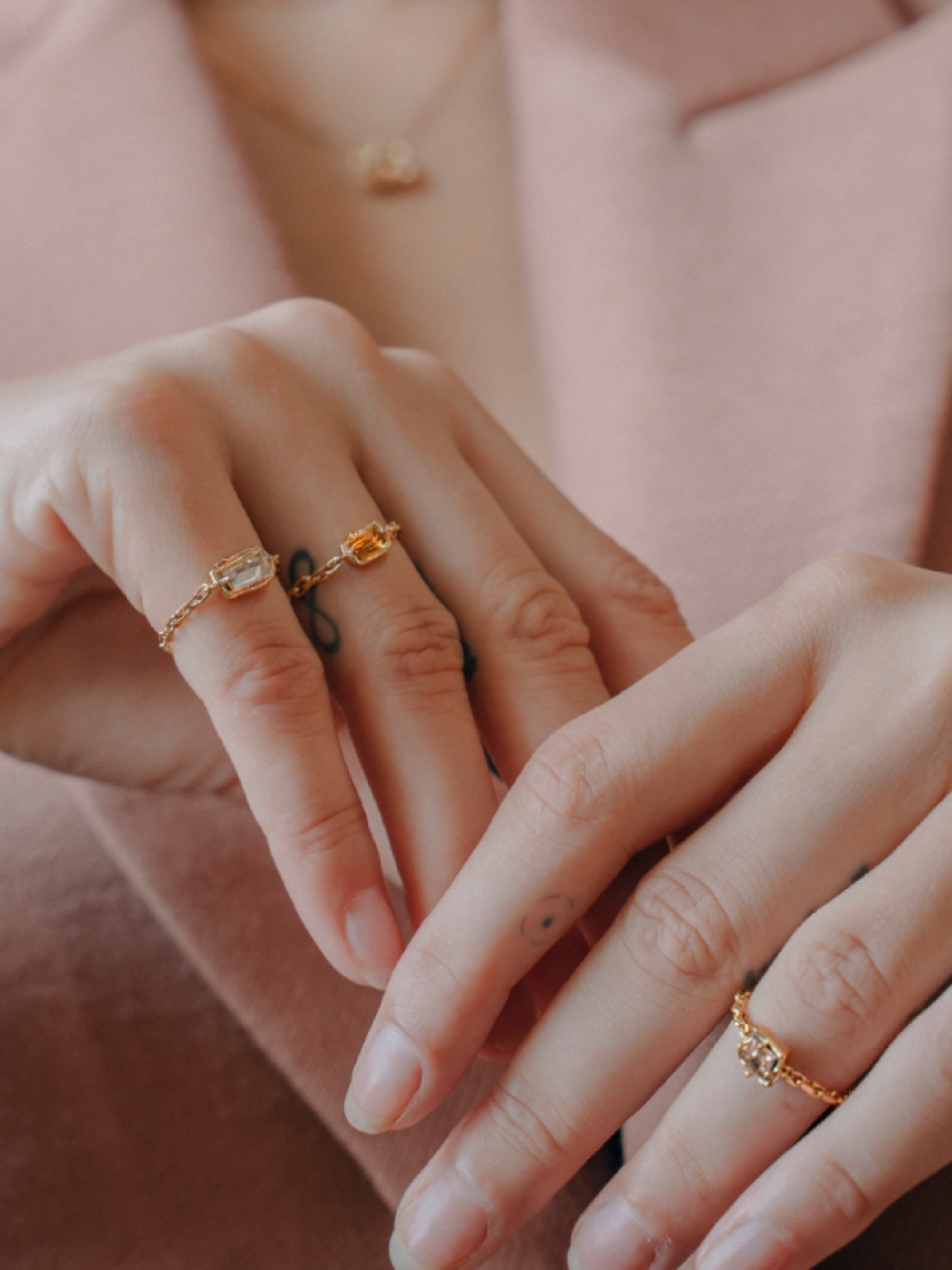 피오레 melting square chain ring