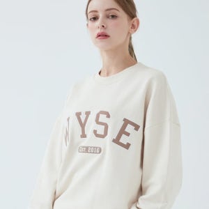 [와이즈] 컬리지로고 스웻셔츠 (크림) WSB1STMT14ACM