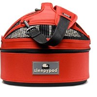 SLEEPYPOD 소형 애완 동물 침대 개 또는 고양이 여행자 캐리어 딸기 레드