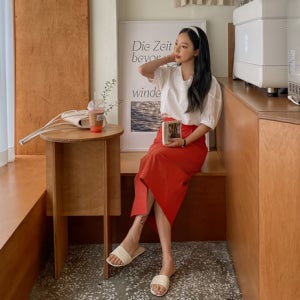 코튼뒷슬릿H라인랩스커트