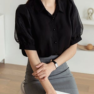 코린 오간자 퍼프 블라우스