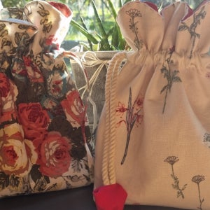 꽃잎스트링파우치, 누에보